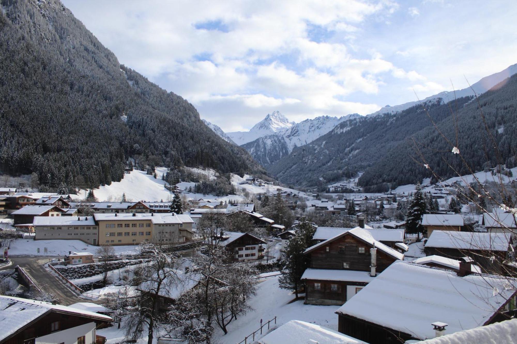 Pluenggas Chalets Гашурн Екстериор снимка